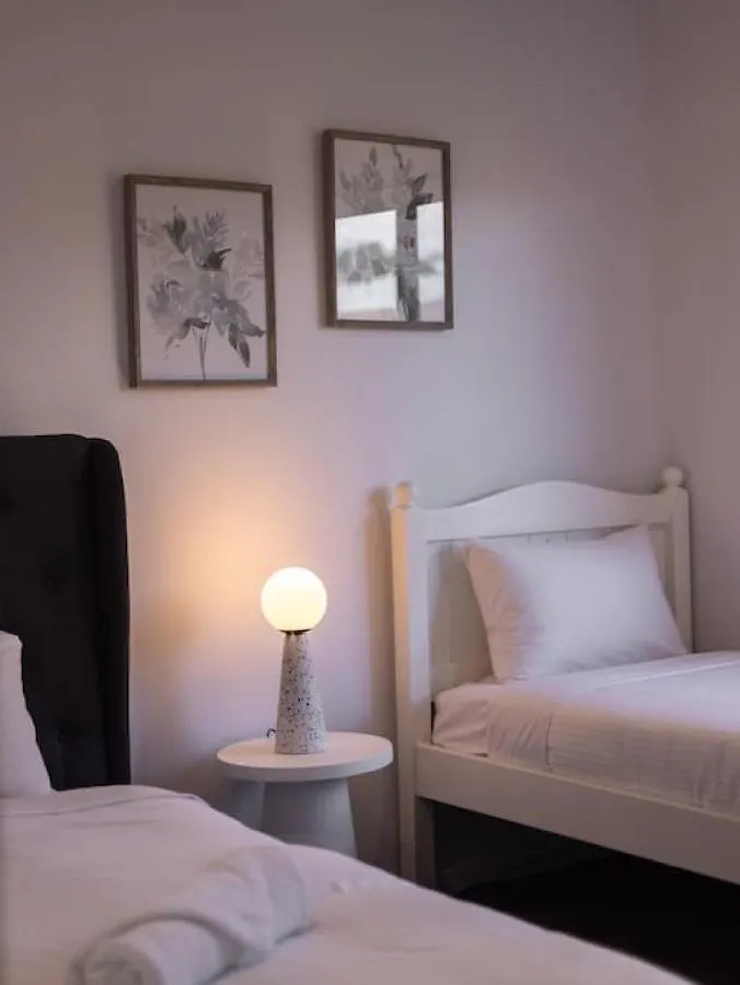 Ideal For Getaway - 3Br Home Browns Plains 0*,